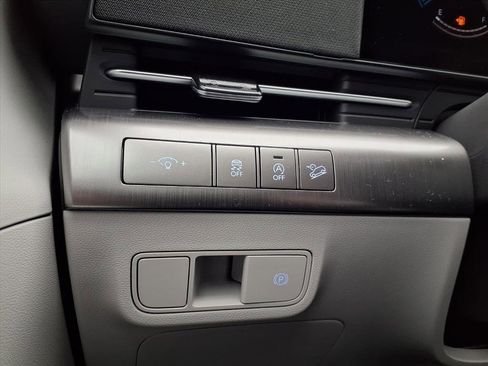 New 2026 Hyundai Kona SE image 9