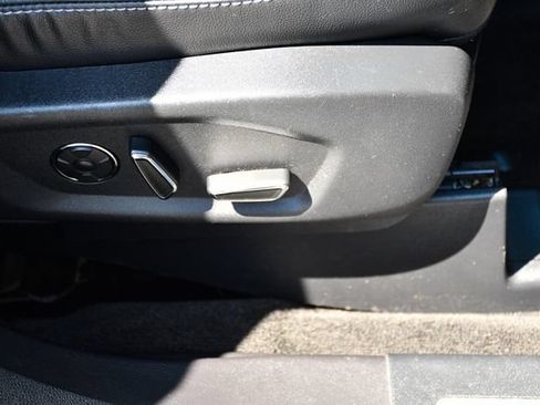 Used 2016 Ford Explorer Limited w/ Equipment Group 301A AWD/4WD image 32