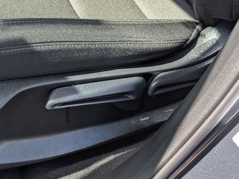 Used 2024 Honda CR-V LX image 20