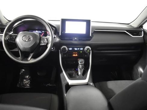Used 2025 Toyota RAV4 XLE FWD image 26