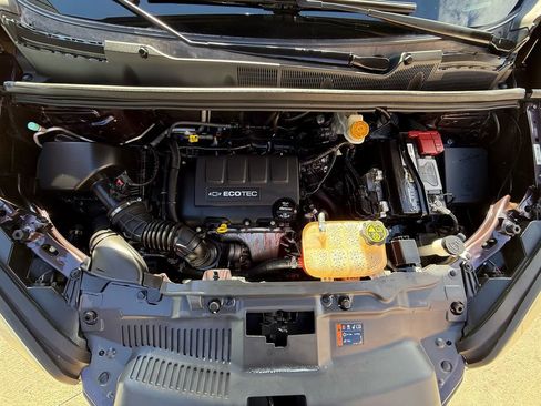 Used 2016 Chevrolet Trax LT w/ LT Convenience Package image 40