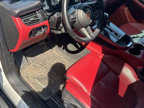 Used 2024 Porsche Macan GTS image 5