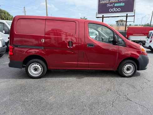 Used 2017 Nissan NV200 S image 6