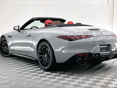 New 2026 Mercedes-Benz SL 43 AMG image 2