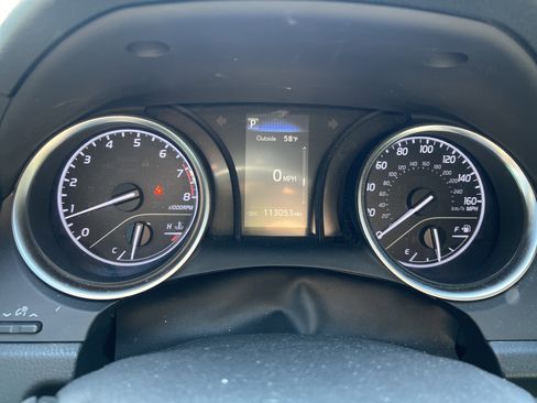 Used 2018 Toyota Camry SE image 20