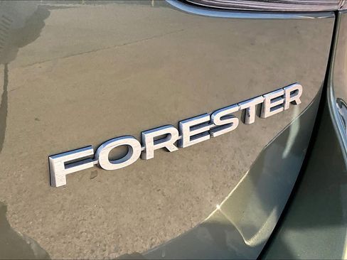 Used 2019 Subaru Forester Limited w/ Popular Package #3 image 10