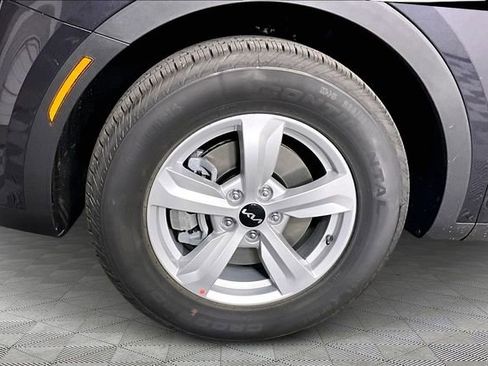 New 2026 Kia Sorento LX image 12