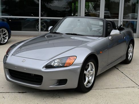Used 2000 Honda S2000 image 44