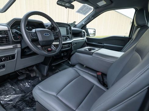 Used 2023 Ford F150 XL w/ Trailer Tow Package image 11