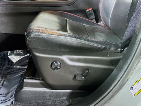 Used 2023 Dodge Durango GT image 19