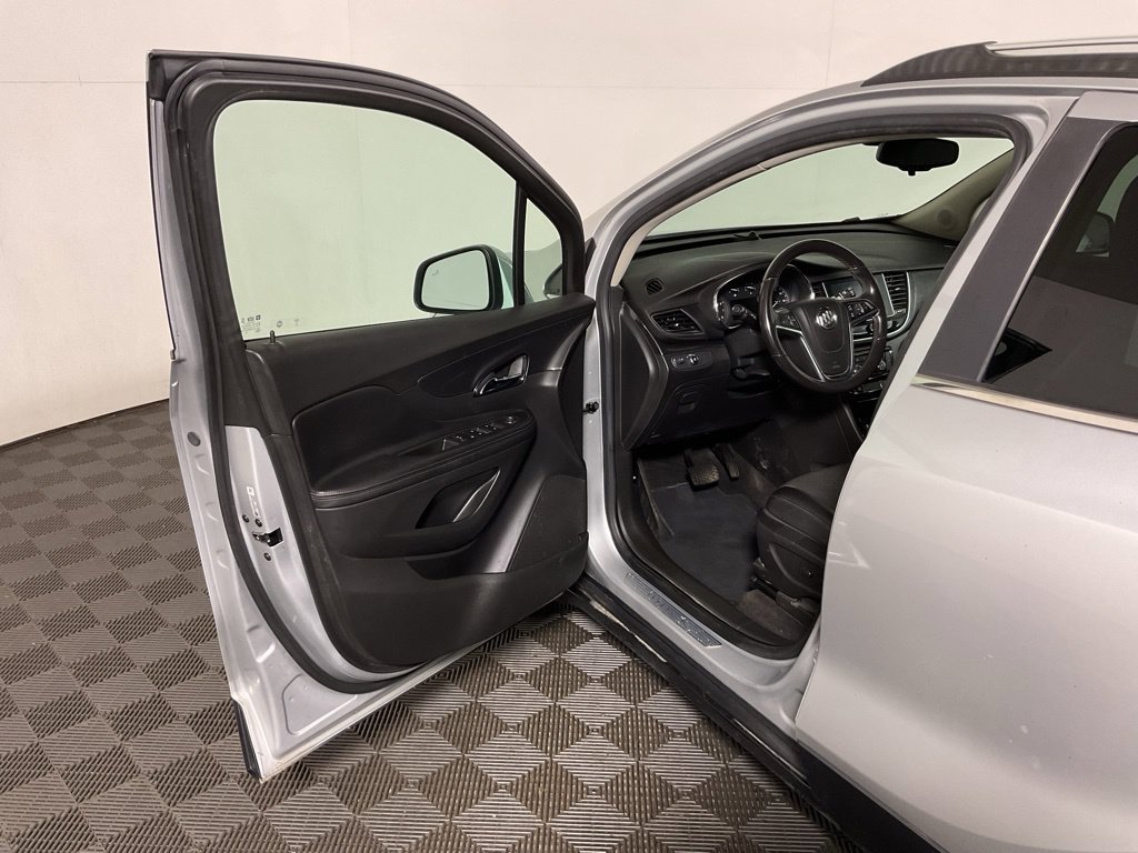 Used 2019 Buick Encore Preferred w/ Safety Package AWD/4WD image 17