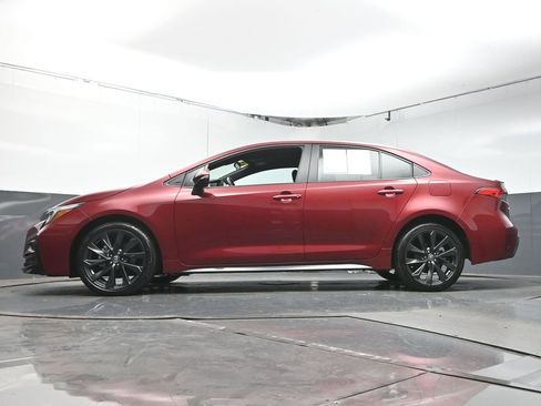 Used 2024 Toyota Corolla SE image 32