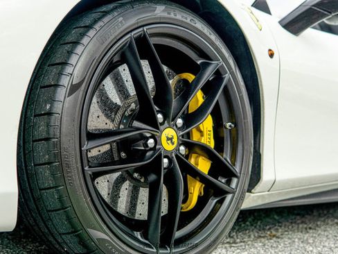 Used 2017 Ferrari 488 Spider RWD image 76