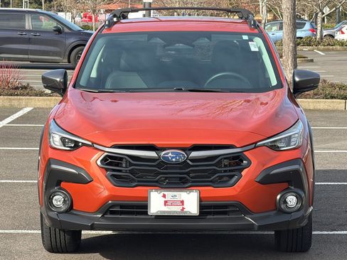 Used 2025 Subaru Crosstrek 2.5i Limited w/ Crosstrek Mirror Package image 9