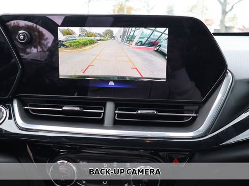 Used 2024 Chevrolet Trax RS w/ Sunroof Package image 6