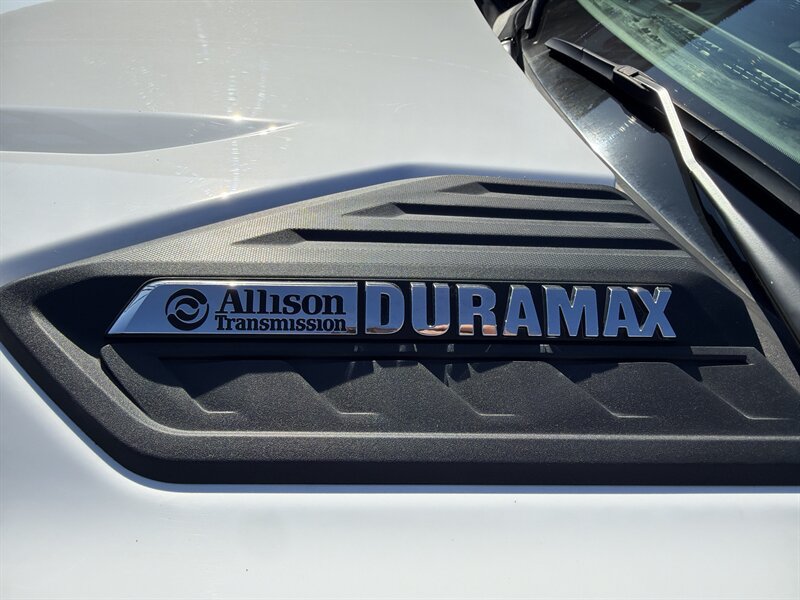 Used 2025 Chevrolet Silverado 3500 LT w/ Safety Package AWD/4WD image 34
