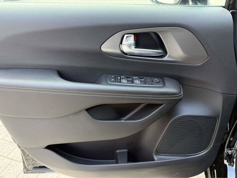 New 2026 Chrysler Voyager LX FWD image 11