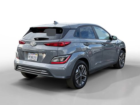 Certified 2023 Hyundai Kona SE image 5