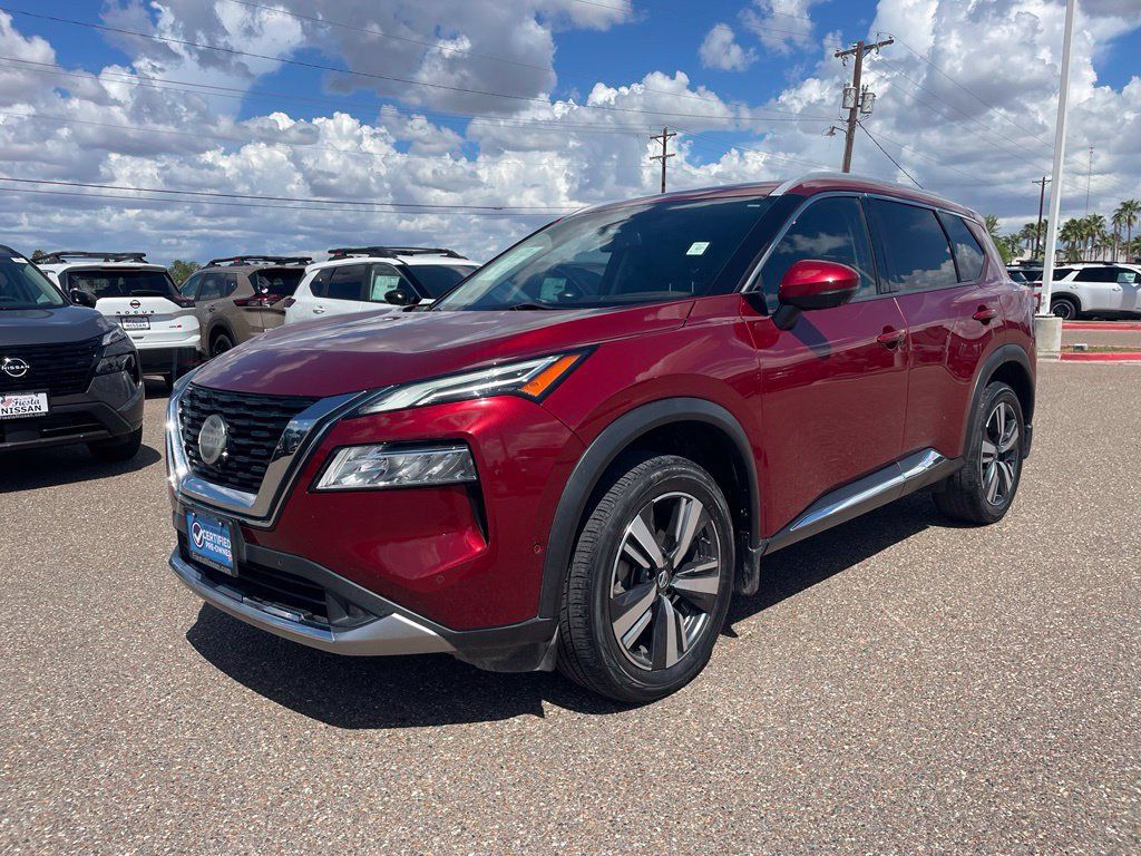 Used 2021 Nissan Rogue Platinum FWD image 3