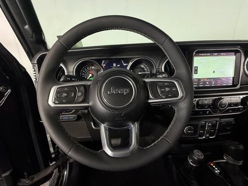 Used 2023 Jeep Wrangler Unlimited Sahara w/ Cold Weather Group AWD/4WD image 15