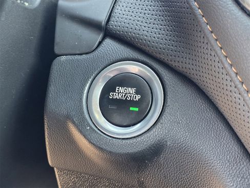 Used 2023 Chevrolet Equinox Premier image 22