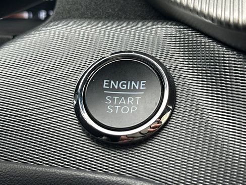 Used 2025 Ford Explorer ST-Line w/ ST-Line Street Pack image 36