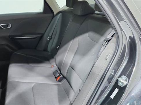 Used 2025 Kia K4 FWD image 21
