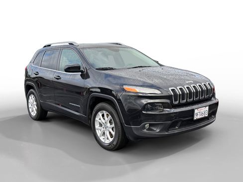 Used 2014 Jeep Cherokee Latitude w/ Comfort/Convenience Group image 7