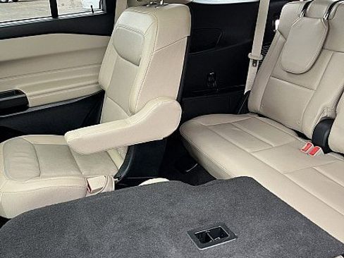 Used 2020 Ford Explorer Limited w/ Class III Trailer Tow Package image 14