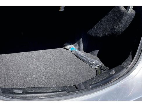 Used 2017 Ford Fusion Titanium FWD image 11