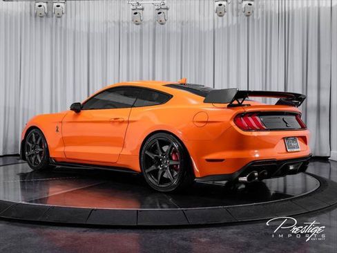 Used 2020 Ford Mustang Shelby GT500 w/ Carbon Fiber Track Pack RWD image 11