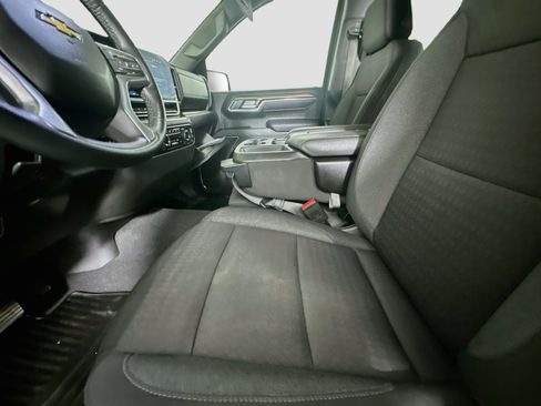 Used 2024 Chevrolet Silverado 1500 LT AWD/4WD image 13