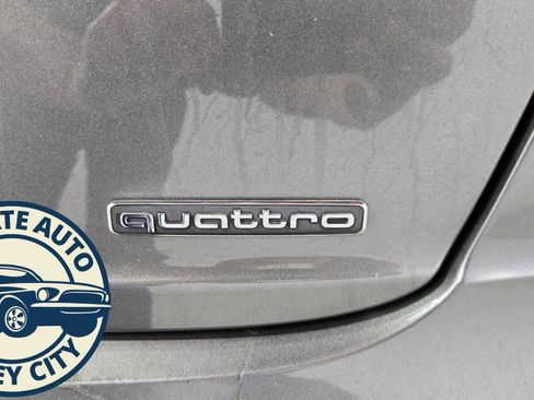 Used 2019 Audi Q8 Prestige w/ Luxury Package image 30