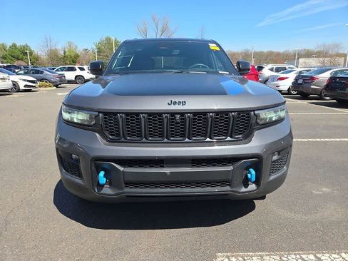 Used 2024 Jeep Grand Cherokee Trailhawk image 2
