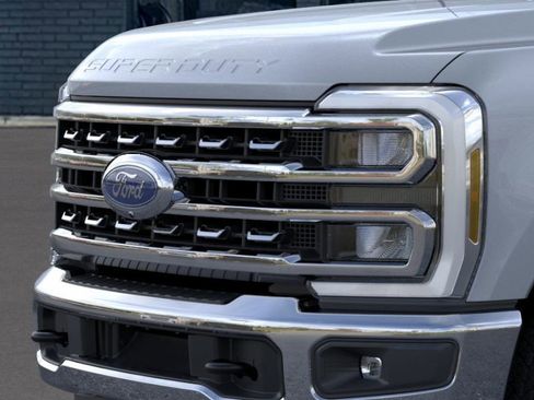 New 2026 Ford F250 Lariat w/ Chrome Package image 17