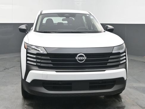 Certified 2025 Nissan Kicks S image 2