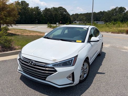Used 2020 Hyundai Elantra Value Edition w/ Cargo Package (C1) FWD image 2