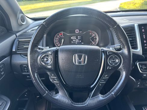 Used 2018 Honda Pilot Elite image 15