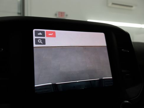 Used 2024 RAM 3500 Tradesman w/ Chrome Appearance Group image 18