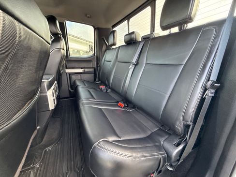 Used 2019 Ford F350 Lariat w/ Camper Package image 18