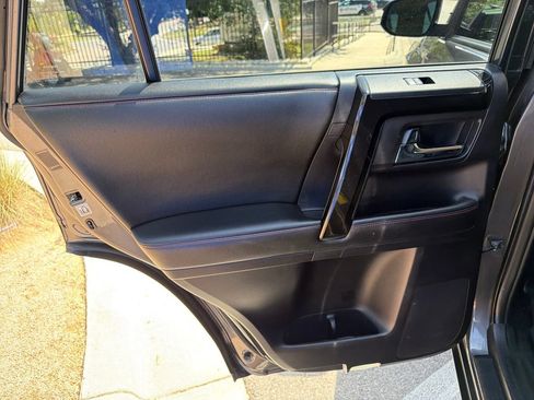 Used 2014 Toyota 4Runner Trail Premium AWD/4WD image 33
