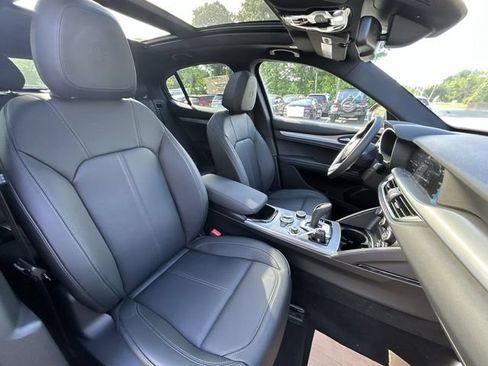 New 2026 Alfa Romeo Stelvio Sprint w/ Convenience Package AWD/4WD image 15