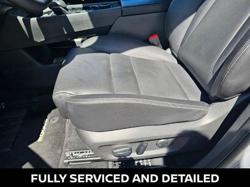 Certified 2025 Nissan Rogue SL AWD/4WD image 15