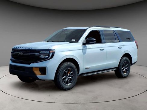 New 2026 Ford Expedition Tremor image 1