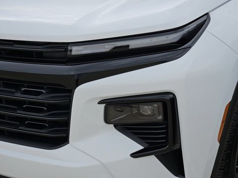 New 2027 Chevrolet Traverse LT w/ Midnight/Sport Edition FWD image 10