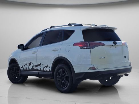 Used 2016 Toyota RAV4 LE image 21