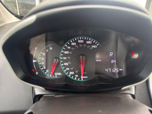 Used 2017 Chevrolet Sonic LT FWD image 12