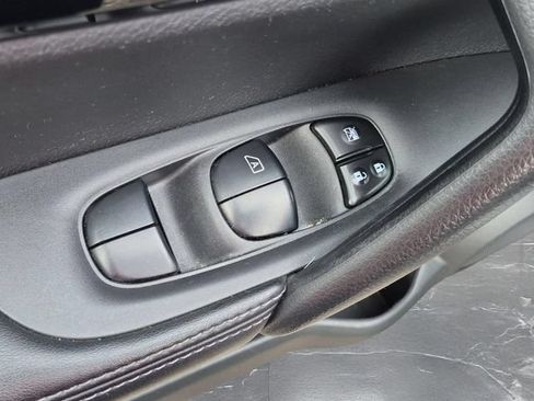 Used 2017 Nissan Rogue Sport SV AWD/4WD image 15