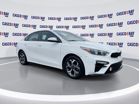 Used 2021 Kia Forte LXS FWD image 1