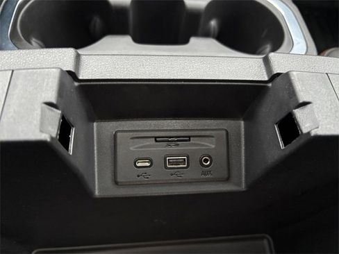 Used 2021 GMC Sierra 1500 AT4 image 29